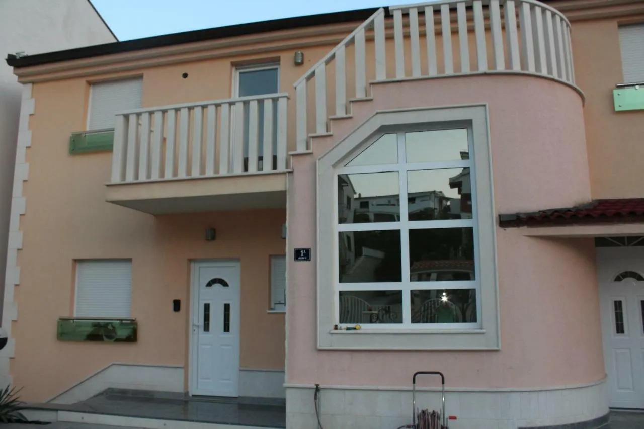 Apartamento Villa Omazic Trogir