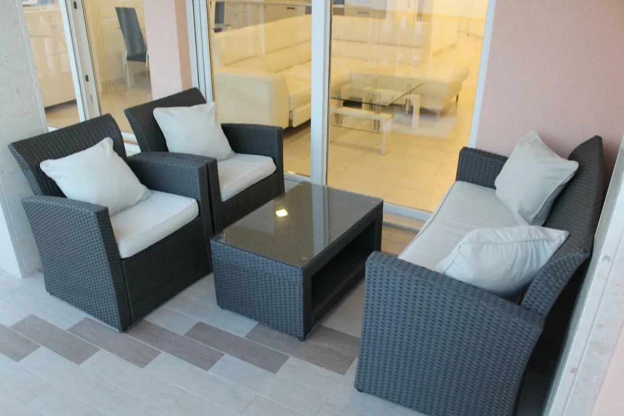 Villa Omazic Trogir Apartamento