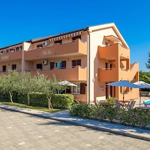 Romana And Tea Apartman Šilo