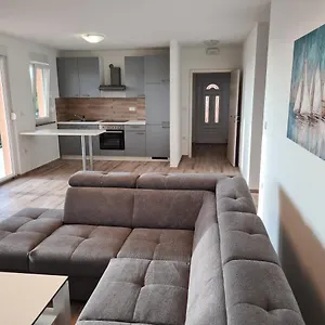 Patalic Apartman Lopar